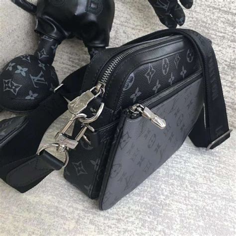 passeggino trio louis vuitton|Trio Messenger Monogram Eclipse Canvas .